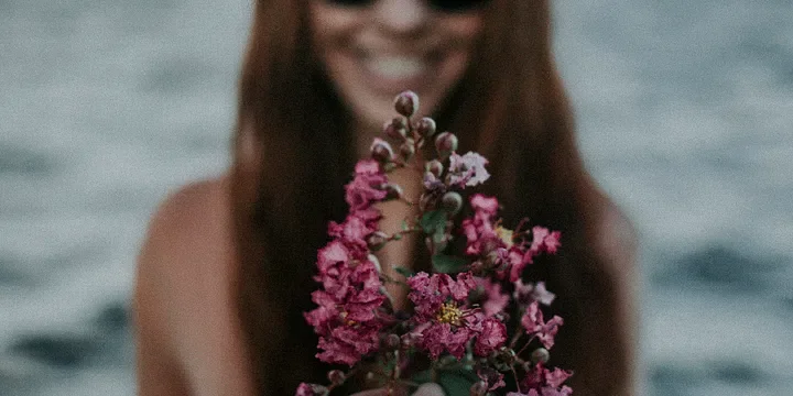 Featured image of post 18-Year-Old Girls Dating: Things to Note, Don’t Skip