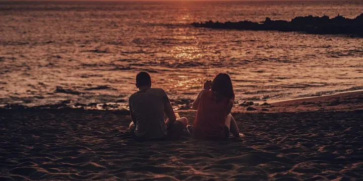 Featured image of post The Ambiguity in Opposite-Sex Relationships Starts with These Small Things